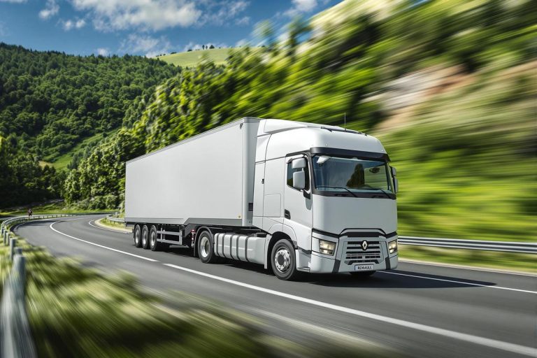 Renault Trucks prépare l’avenir du camion électrique en France.jpg