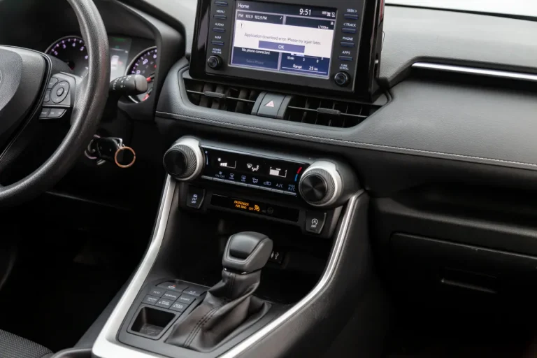 la-voiture-revolutionnaire-moteur-eternel-45l-100km-et-garantie-jusquen-2035